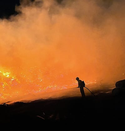 Firefighter_with_hose